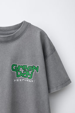 CAMISETA EFECTO LAVADO GREENDAY ® / Gris - Zara фото 4