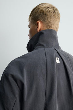 SR_A TECHNICAL POUCH POCKET JACKET - Zara фото 6