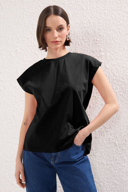 TRENDYOLMILLA Siyah %100 Pamuk Ay Kol Baglama Detayl? Bisiklet Yaka Orme T-Shirt TWOSS25TS00156  фото 8