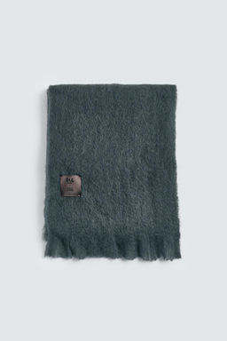 BUFANDA MEZCLA LANA 814 EZCARAY X ZARA / Gris