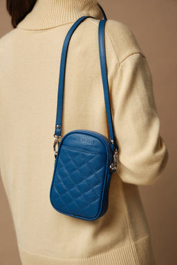 Сумка кожаная Azaro 30832 синяя гуашь