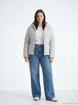 Kap??onlu Kad?n ?i?me Mont