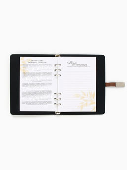 Родословная книга со встроенной флешкой 16 Gb «Наше фамильное дерево», 17.5×23 см