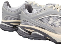 Кроссовки взрослые