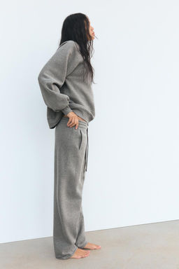 SHINY SLOGAN PLUSH SWEATSHIRT - Zara фото 4