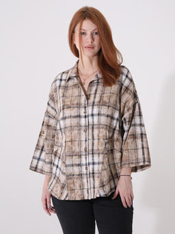 Бежевая рубашка в клетку женская