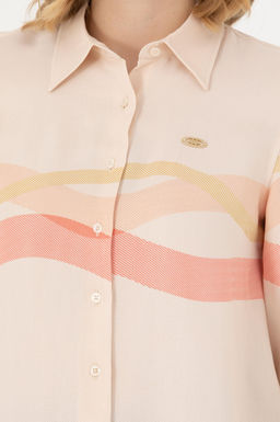Kad_n Ta_ Uzun Kollu G_mlek