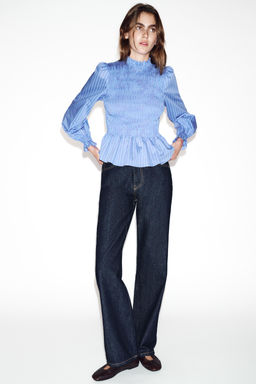 STRIPED SMOCKED SHIRT