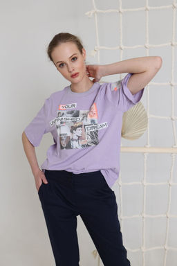 Футболка AMORI 6374 лаванда принт