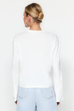 TRENDYOLMILLA Siyah Premium Ispanyol Kol Bisiklet Yaka Regular/Normal Kal?p Orme T-Shirt TWOAW24TS00008  фото 11