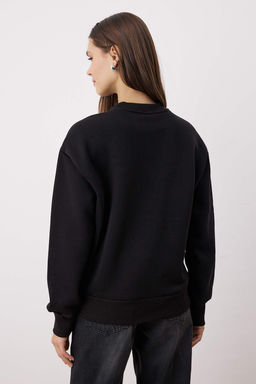 Siyah Orme Nak?sl? Oversize/Genis Kal?p Sweatshirt TWOAW26SW00052