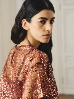 Топ из пайеток / Zarina