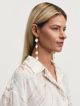 Длинные серьги с перламутром / Zarina