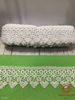 Кружево гипюровое, ширина 6 см, длина 13,5 метр