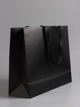 Пакет подарочный ламинированный горизонтальный «Черный», 40×32×13 см