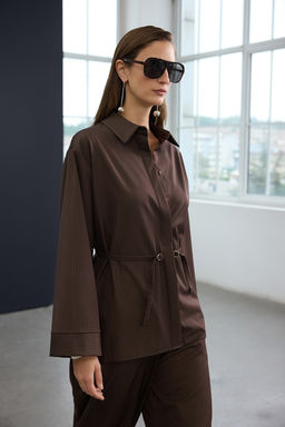 Trendyol Studio Kahverengi Cizgili Belden Ayarlanabilir Dokumlu Oversize Gomlek TWOAW26GO00105