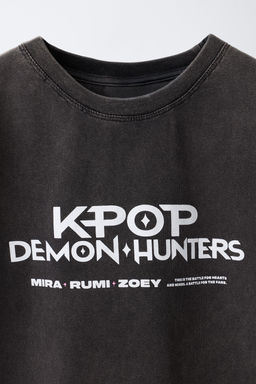 KPOP DEMON HUNTERS NETFLIX  PRINTED T-SHIRT - Zara фото 3
