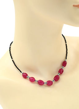 Чокер из циркона с кальцитом галтовка 7*10мм цв.клубничный, 38см