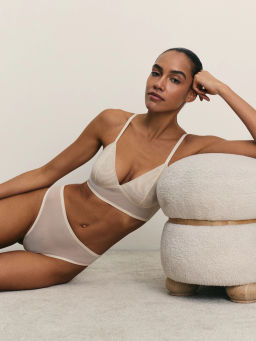 Бюстгальтер без косточек из сетки / Zarina