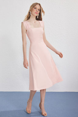 TRENDYOLMILLA Siyah Inci Detayl? Belden Ac?lan Dokuma Midi Elbise TPRSS25EL00287  фото 6