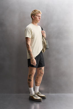 SEAMLESS TECHNICAL T-SHIRT - Zara фото 4