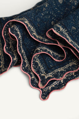 WAVE PRINT SCARF LIMITED EDITION - Zara фото 6