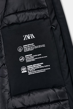 WATER-REPELLENT AND WINDPROOF HOODED JACKET
