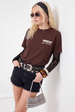 Kahverengi Slogan Oversize/Geni_ Kal_p Dantel Detayl_ Uzun %100 Pamuk _rme T-Shirt TWOSS26TS00239 - Trendyolmilla фото 4