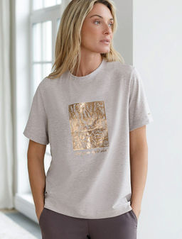 Футболка из премиального хлопка с авторским принтом