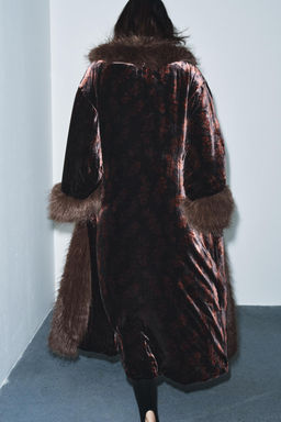 VELVET PRINTED FAUX FUR COAT - Zara фото 3
