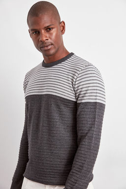 TRENDYOL MAN Gri Slim Dar Kesim Bisiklet Yaka Cizgili Triko Kazak TMNAW20LS0007 - Trendyolmilla фото 2