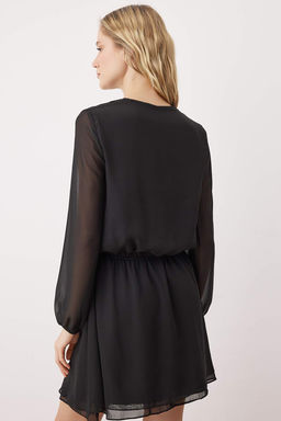 Siyah Etegi Belden Ac?lan Iki Kat Sifon Etekli K?sa / Mini Dokuma Elbise TWOAW26EL00177 - Trendyolmilla фото 4