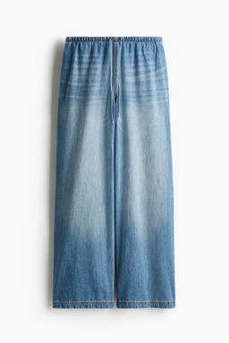 Pantal?n denim con cord?n de ajuste