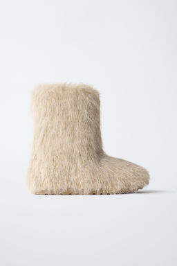 SNOW BOOTS WITH FAUX FUR