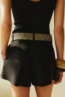 Pantal?n corto de sarga con cintur?n - H&m фото 5