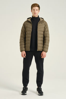 Пуховик лёгкий с капюшоном Темно-зеленый