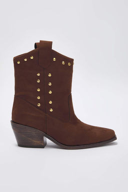 Kahverengi Suet Trok Detayl? Sivri Burun Kad?n 6,5 cm Blok Topuklu Bot
TAKAW26BO00073