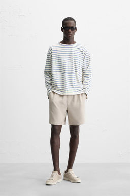 TEXTURED COMFORT BERMUDA SHORTS
