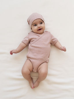 Шапочка Пудра из ажурного хлопка 0+