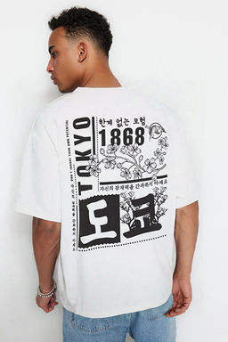 Ekru Oversize/Geni_ Kesim Uzak Do_u Bask_l_ K_sa Kol %100 T-Shirt TMNSS23TS00170