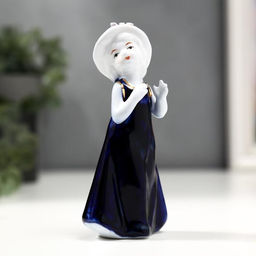 Фигурка керамика под фарфор «Малышка в шляпе», белый с сине-золотым, 12×6 см