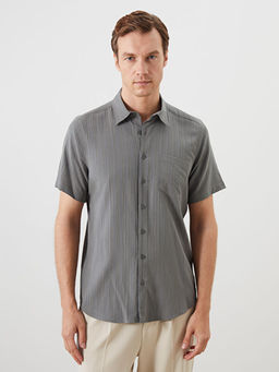 Regular Fit K?sa Kollu Desenli Arm?rl? Erkek G?mlek