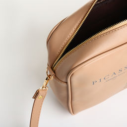 Сумка женская кросс-боди TEXTURA на молнии, 22×8×17 см, с принтом, бежевая