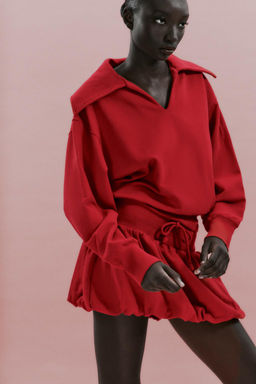 MAXI COLLAR CROPPED SWEATSHIRT