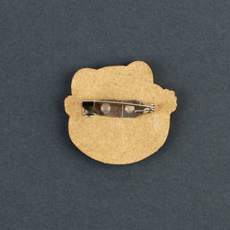 Цена за 2 шт. Значок деревянный Хочу на ручки, 3?2.8 см