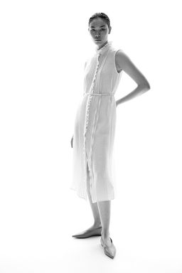 Vestido de muselina con volantes