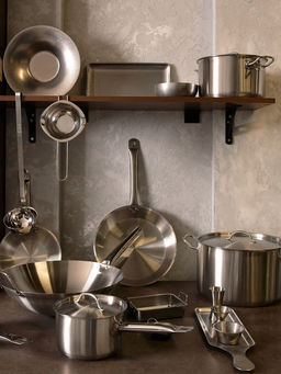 Кастрюля Hanna Knövell, 2 л, d=18 см, h=8 см, толщина стенки 0.6 мм, с крышкой, капсульное дно, индукция, нержавеющая сталь, хромированная