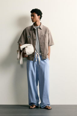 SOBRECAMISA BOXY FIT BORDADO PARCHES / Marr?n / Topo