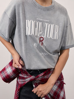 Оверсайз футболка с эффектом стирки и принтом / Zarina  фото 2