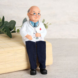 Цена за 2 шт. Фигурка Бабушка, дедушка Врач 20 см / YH0396 /уп 96/висячие ножки - Галеонтрейд фото 3